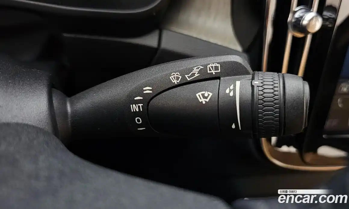 Volvo XC40 2019 2.0 автомат (гидро), фото 33