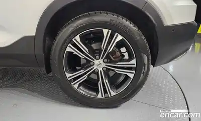 Volvo XC40 2019 2.0 автомат (гидро), миниатюра 7