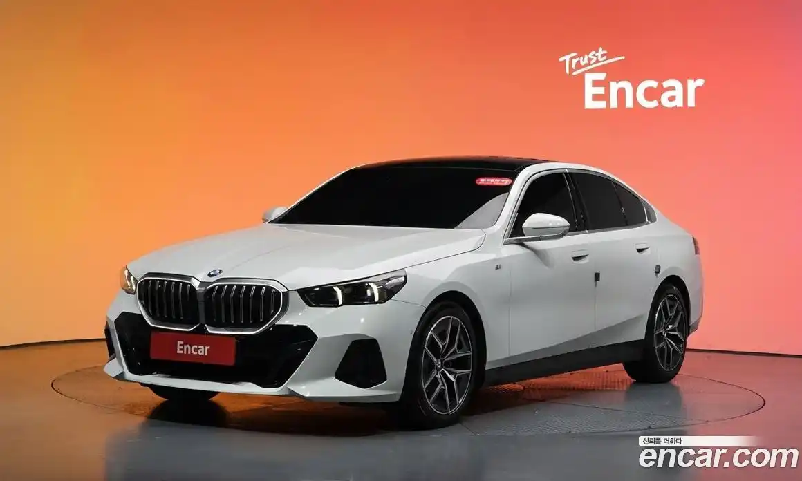 BMW 5-Series 2024 2.0 гидро, фото 33