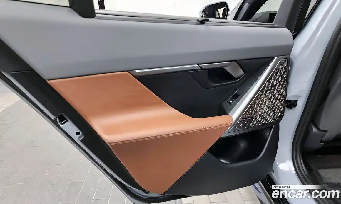 BMW 5-Series 2024 2.0 гидро, фото 15