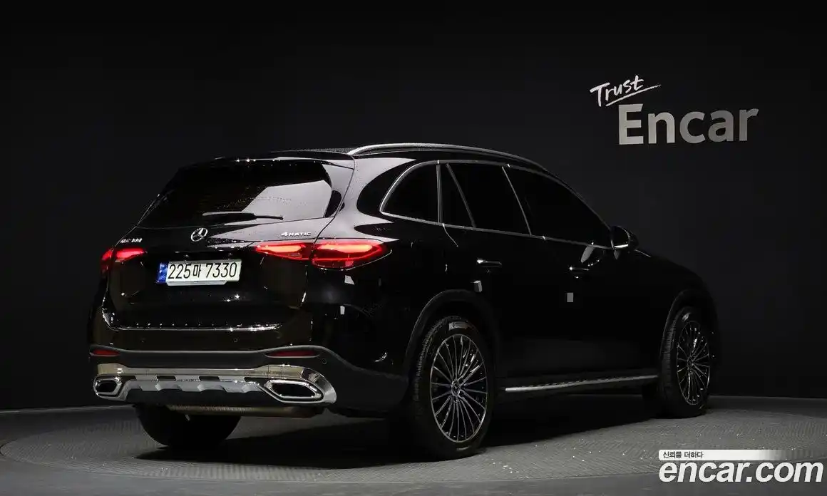 Mercedes-Benz GLC-Class 2023 2.0 гидро, фото 2 Mercedes-Benz GLC-Class 2023 2.0 гидро, фото 2