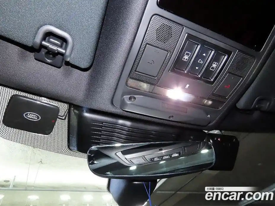 Land Rover Discovery 2025 3.0 автомат (гидро), фото 13