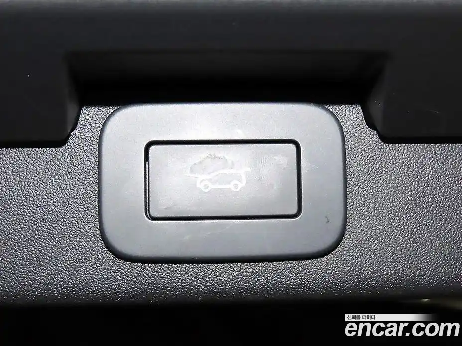 Land Rover Discovery 2025 3.0 автомат (гидро), фото 15