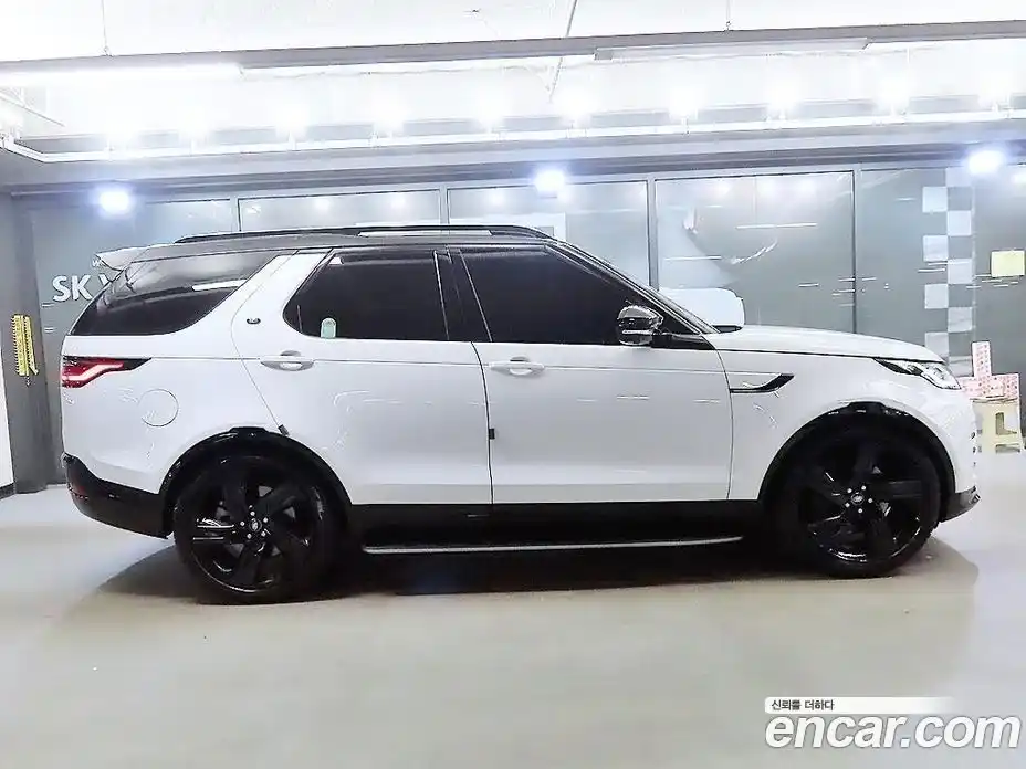 Land Rover Discovery 2025 3.0 автомат (гидро), фото 3