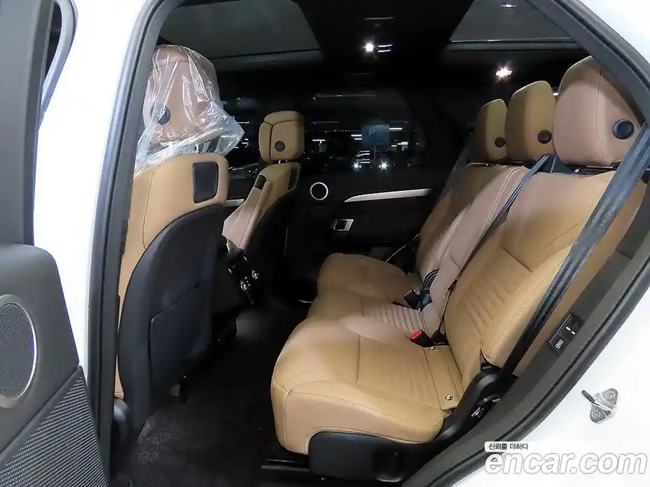 Land Rover Discovery 2025 3.0 автомат (гидро), фото 7