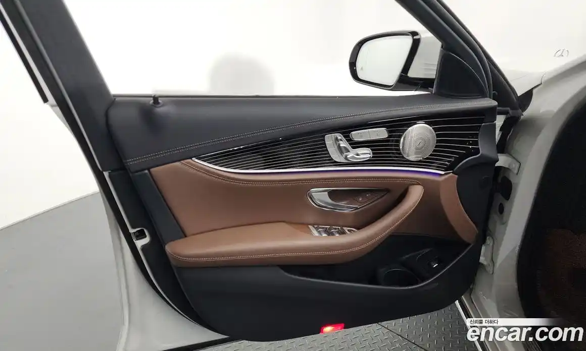 Mercedes-Benz E-Class 2021 3.0 гидро, фото 14