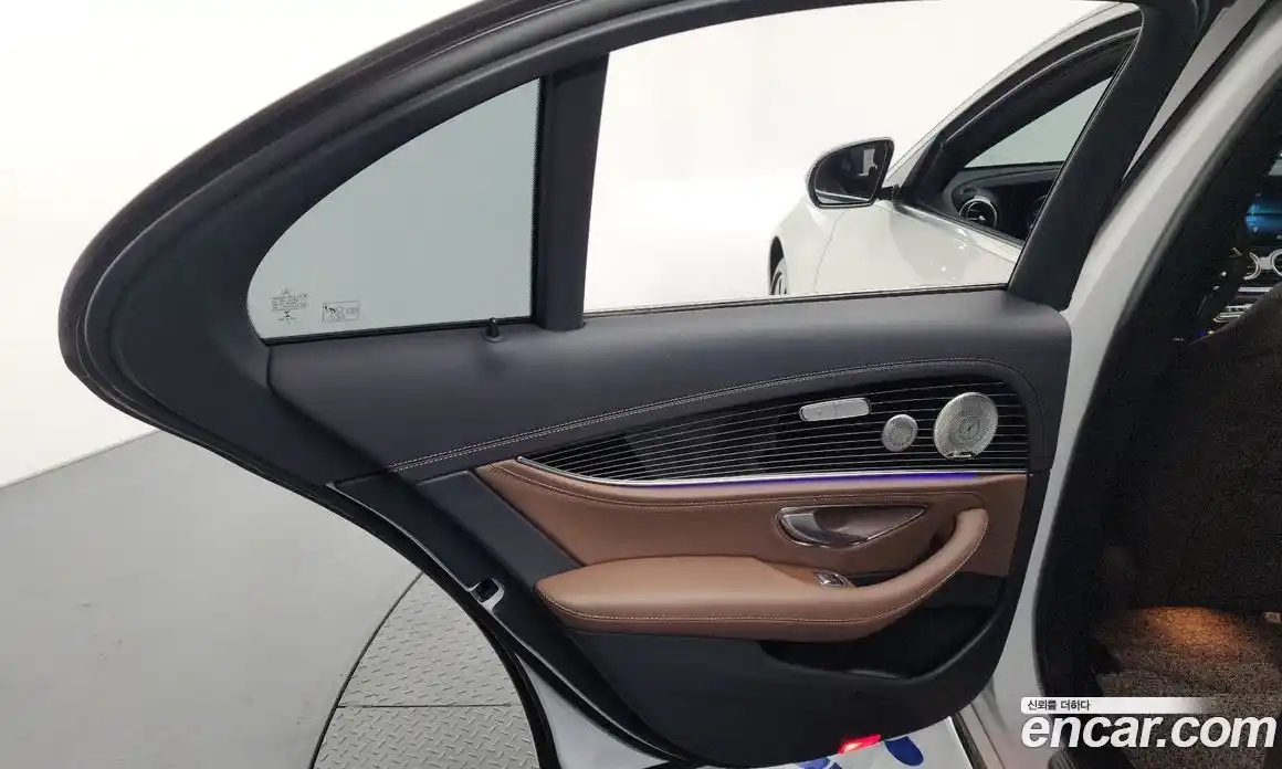 Mercedes-Benz E-Class 2021 3.0 гидро, фото 15