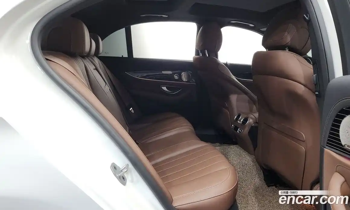 Mercedes-Benz E-Class 2021 3.0 гидро, фото 17