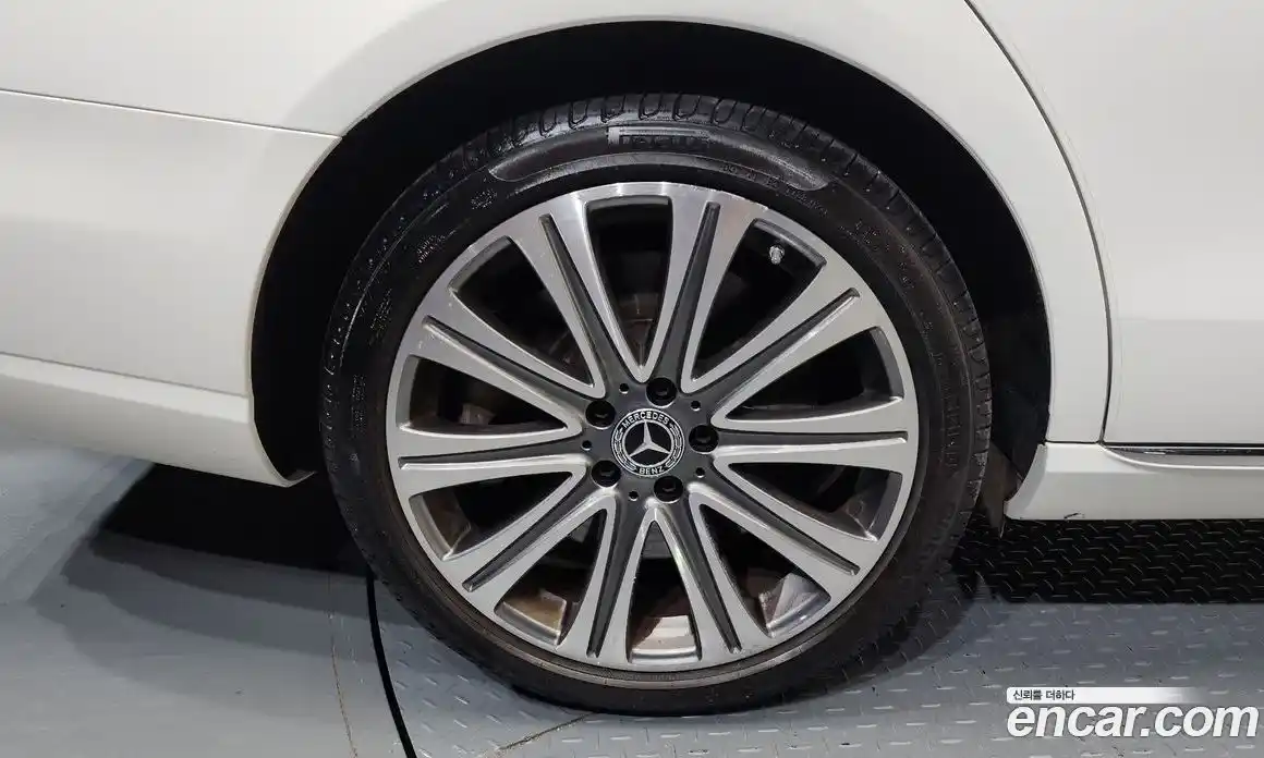 Mercedes-Benz E-Class 2021 3.0 гидро, фото 5