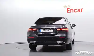 Mercedes-Benz E-Class 2021 2.0 автомат (гидро), миниатюра 4