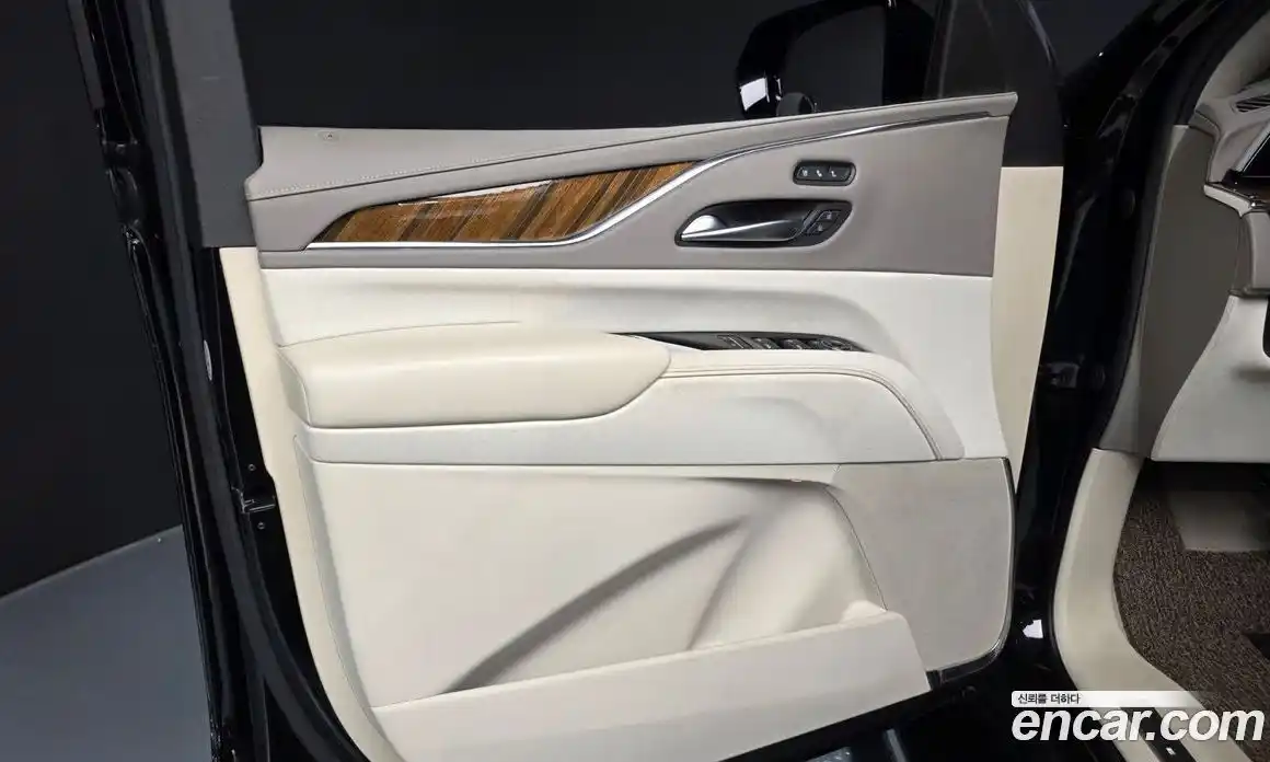Cadillac Escalade 2022 6.2 гидро, фото 13