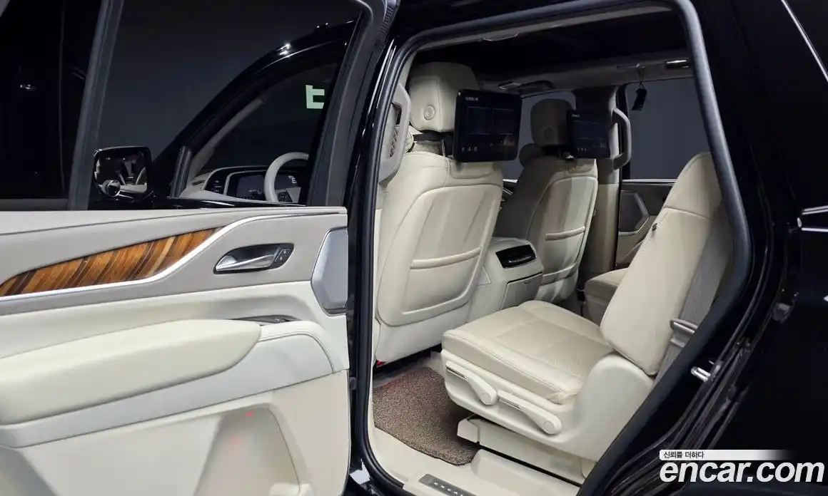 Cadillac Escalade 2022 6.2 гидро, фото 15