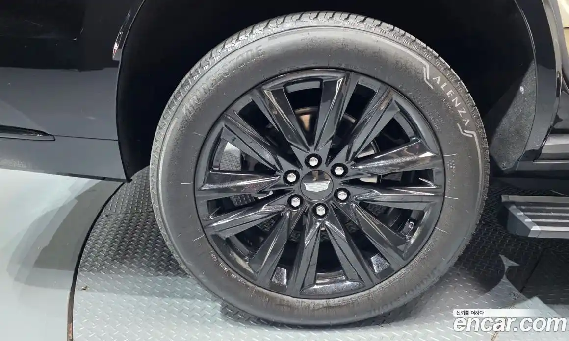Cadillac Escalade 2022 6.2 гидро, фото 4