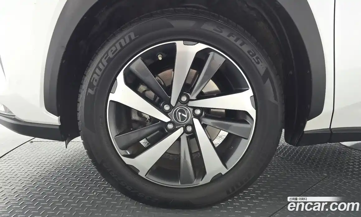 Lexus NX 2017 2.0 гидро, фото 4
