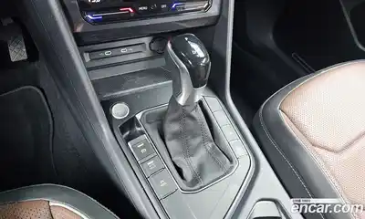 Volkswagen Tiguan 2023 2.0 автомат (гидро), миниатюра 12