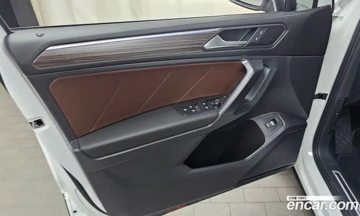 Volkswagen Tiguan 2023 2.0 автомат (гидро), фото 14