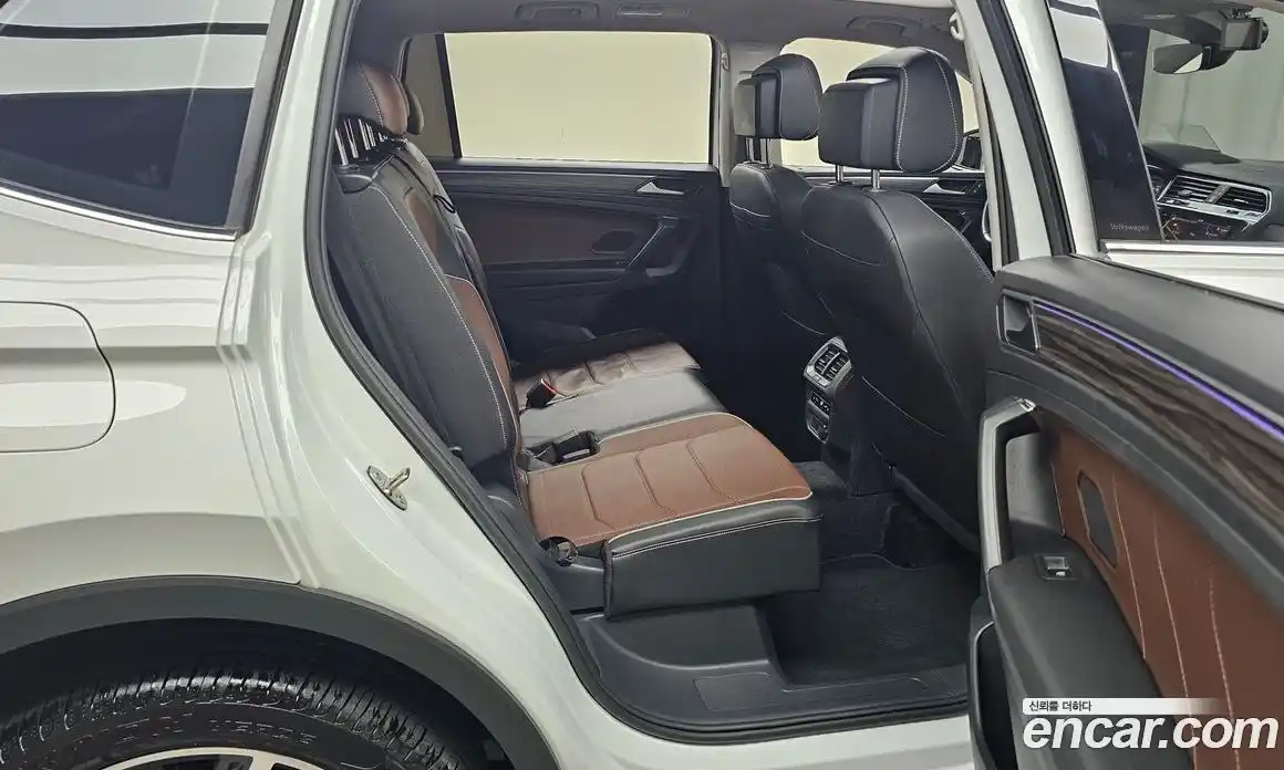 Volkswagen Tiguan 2023 2.0 автомат (гидро), фото 17