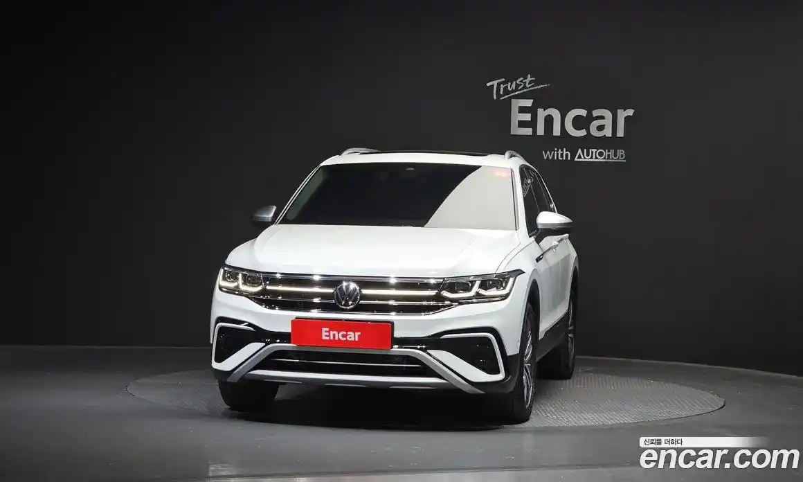 Volkswagen Tiguan 2023 2.0 автомат (гидро), фото 3