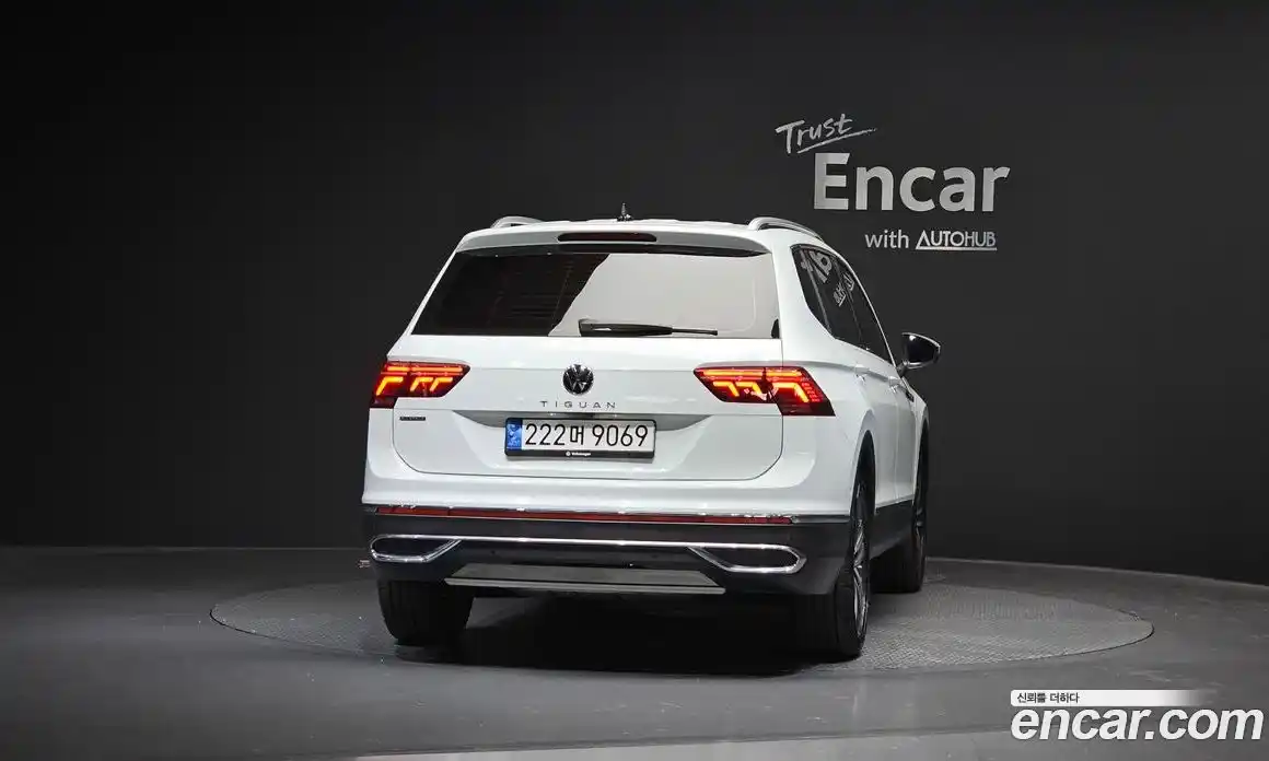 Volkswagen Tiguan 2023 2.0 автомат (гидро), фото 4