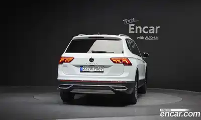 Volkswagen Tiguan 2023 2.0 автомат (гидро), миниатюра 4