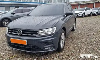 Volkswagen Tiguan 2018 2.0 автомат (гидро), миниатюра 2