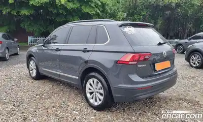 Volkswagen Tiguan 2018 2.0 автомат (гидро), миниатюра 3