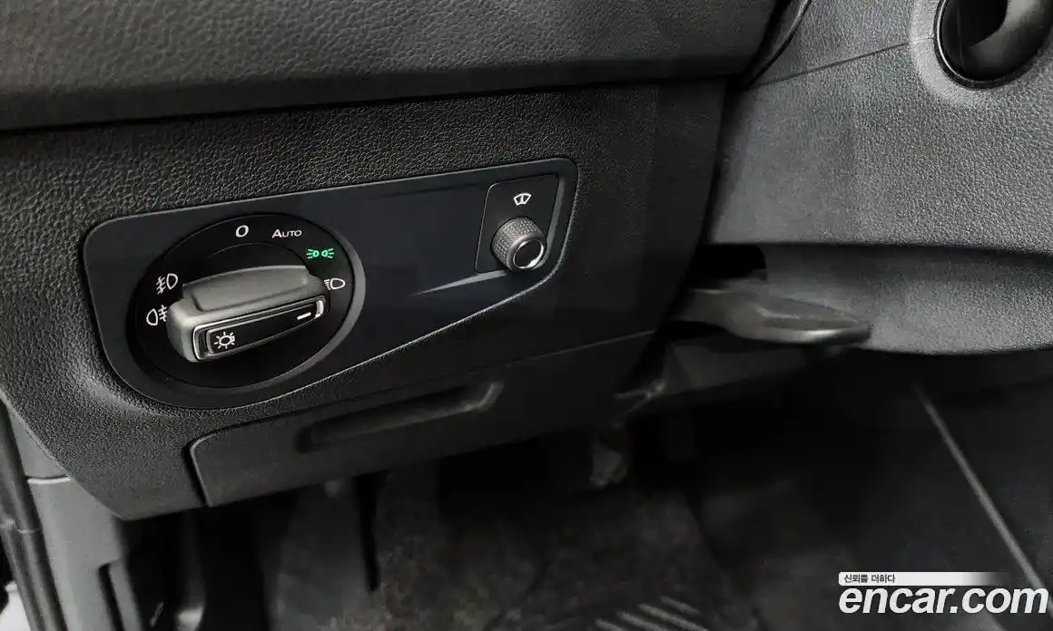 Volkswagen Tiguan 2019 2.0 автомат (гидро), фото 27