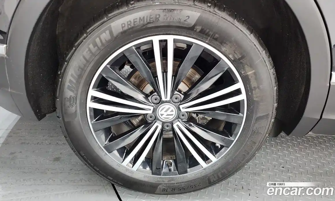 Volkswagen Tiguan 2019 2.0 автомат (гидро), фото 5