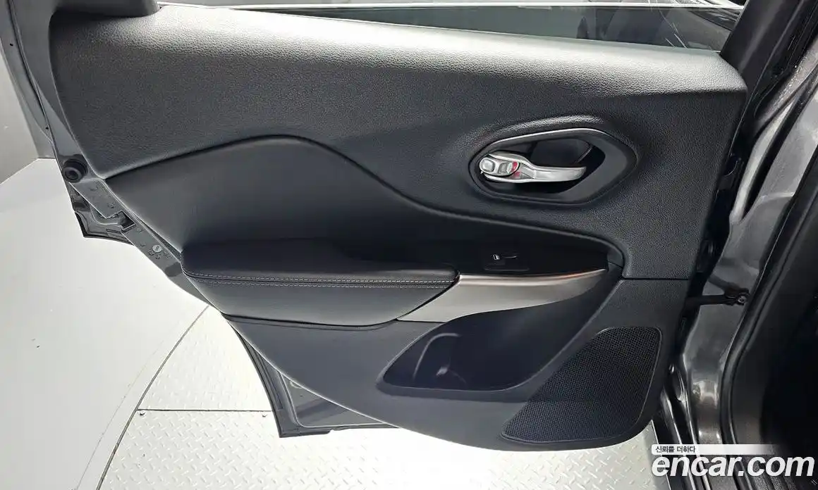 Jeep Cherokee 2021 3.2 автомат (гидро), фото 15