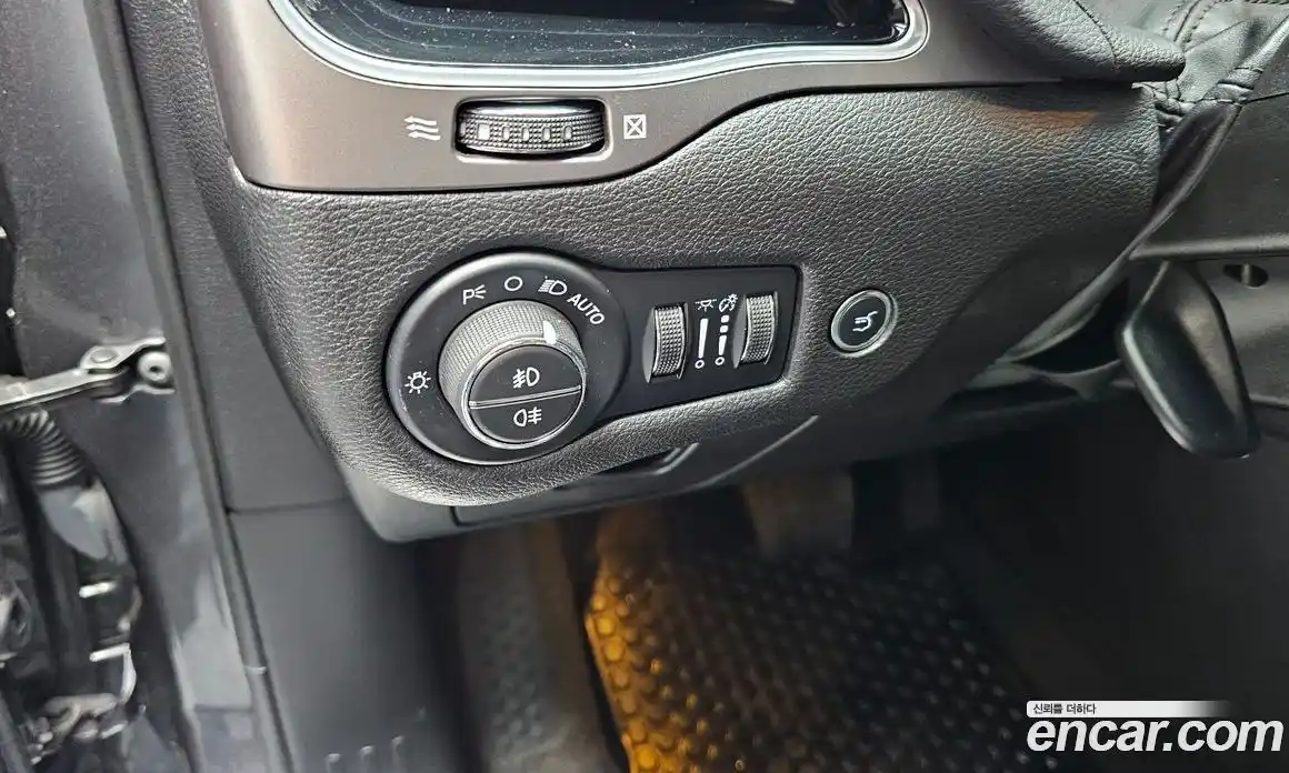 Jeep Cherokee 2021 3.2 автомат (гидро), фото 23
