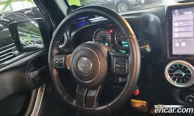 Jeep Wrangler 2014 2.8 автомат (гидро), миниатюра 10