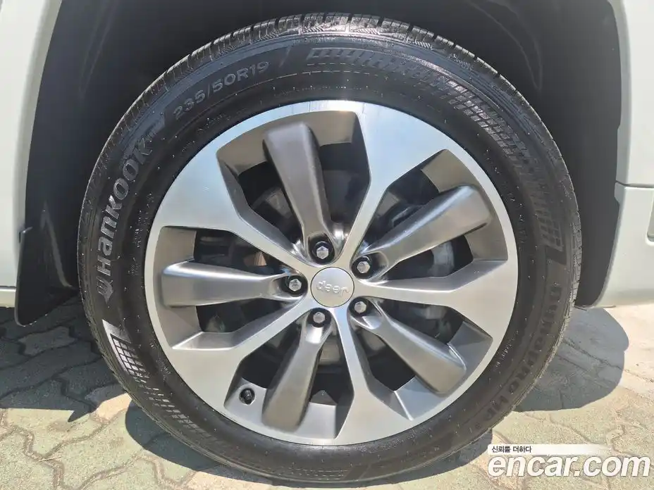 Jeep Cherokee 2019 2.2 автомат (гидро), фото 20