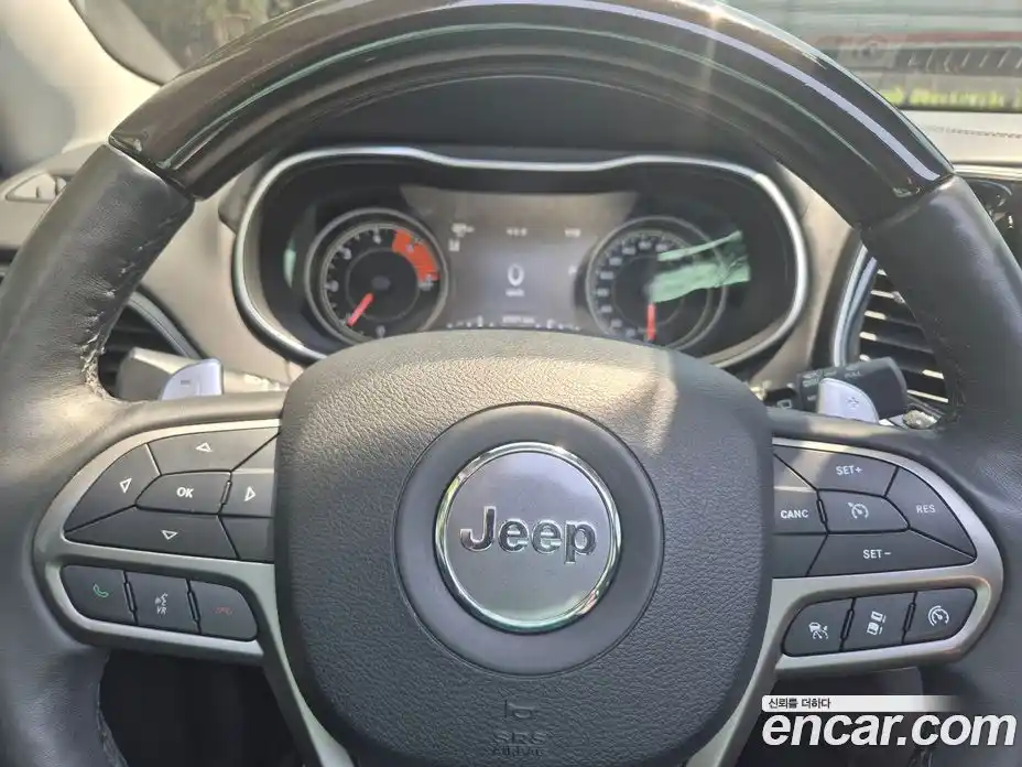 Jeep Cherokee 2019 2.2 автомат (гидро), фото 8