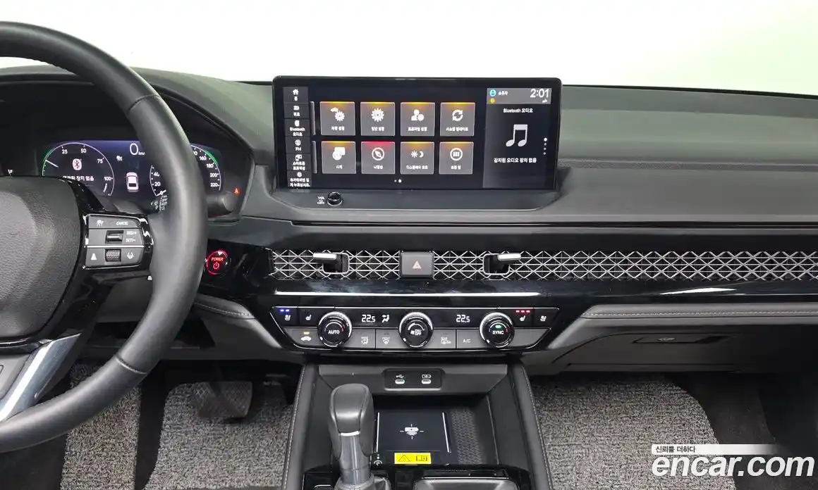 Honda Accord 2023 2.0 автомат (гидро), фото 20