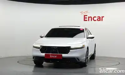 Honda Accord 2023 2.0 автомат (гидро), миниатюра 3