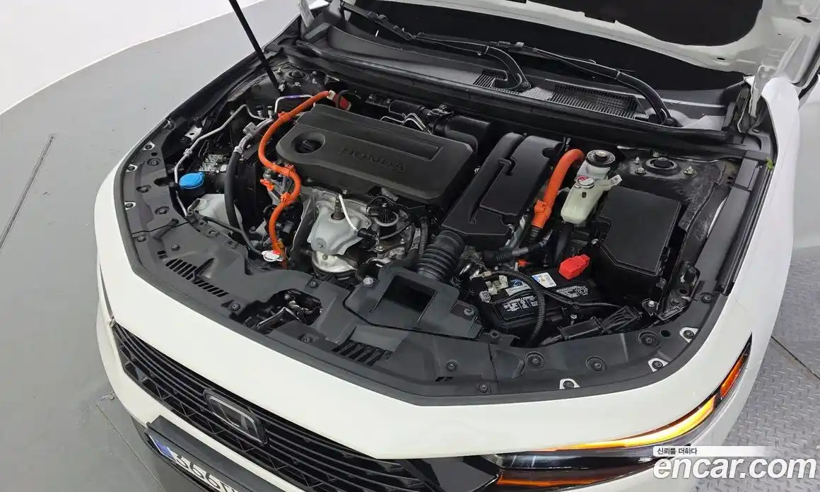 Honda Accord 2023 2.0 автомат (гидро), фото 6