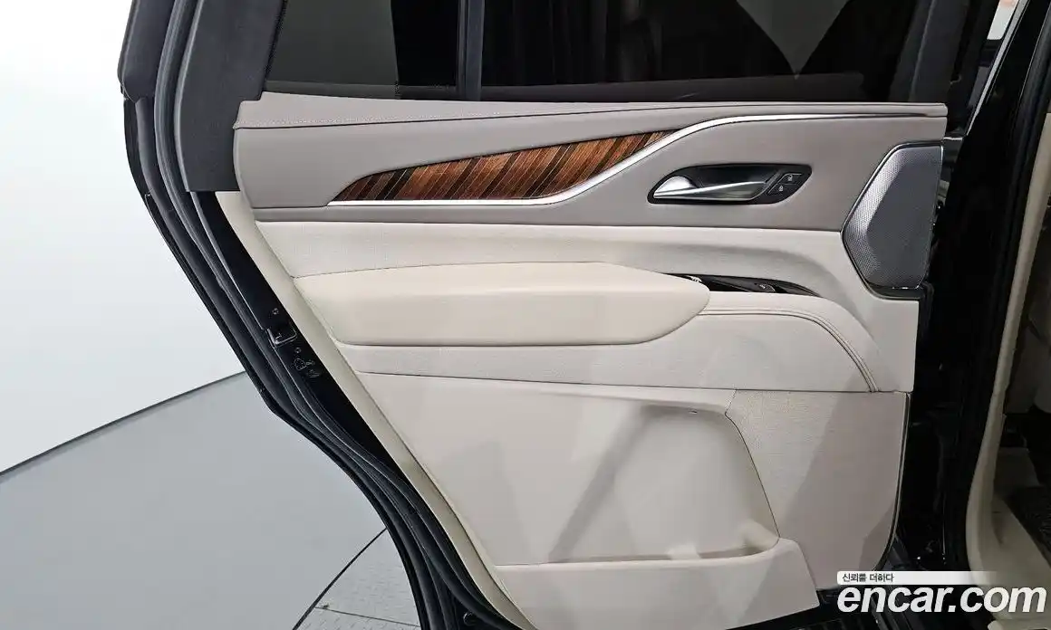 Cadillac Escalade 2022 6.2 гидро, фото 15