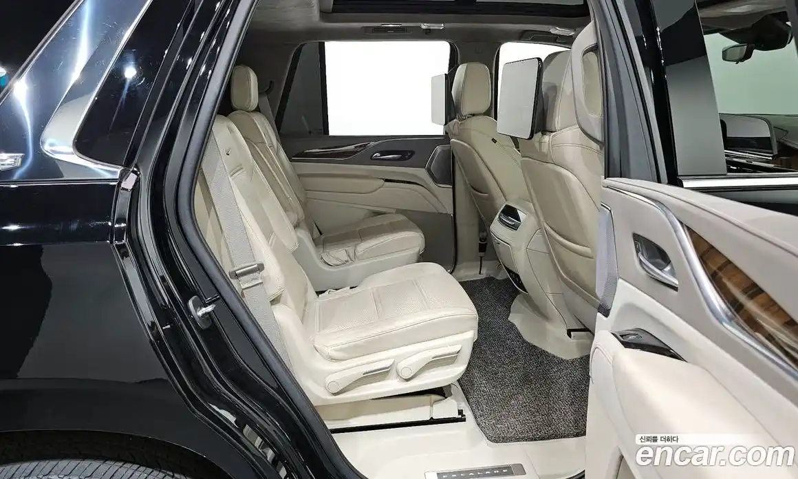 Cadillac Escalade 2022 6.2 гидро, фото 18