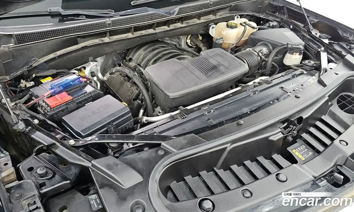 Cadillac Escalade 2022 6.2 гидро, фото 6