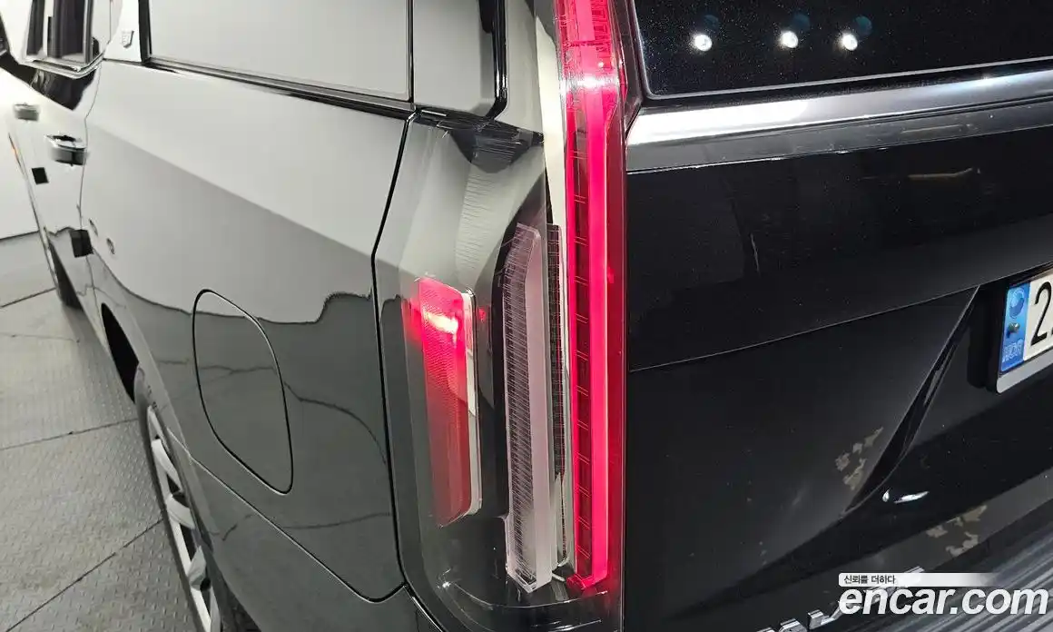 Cadillac Escalade 2022 6.2 гидро, фото 9