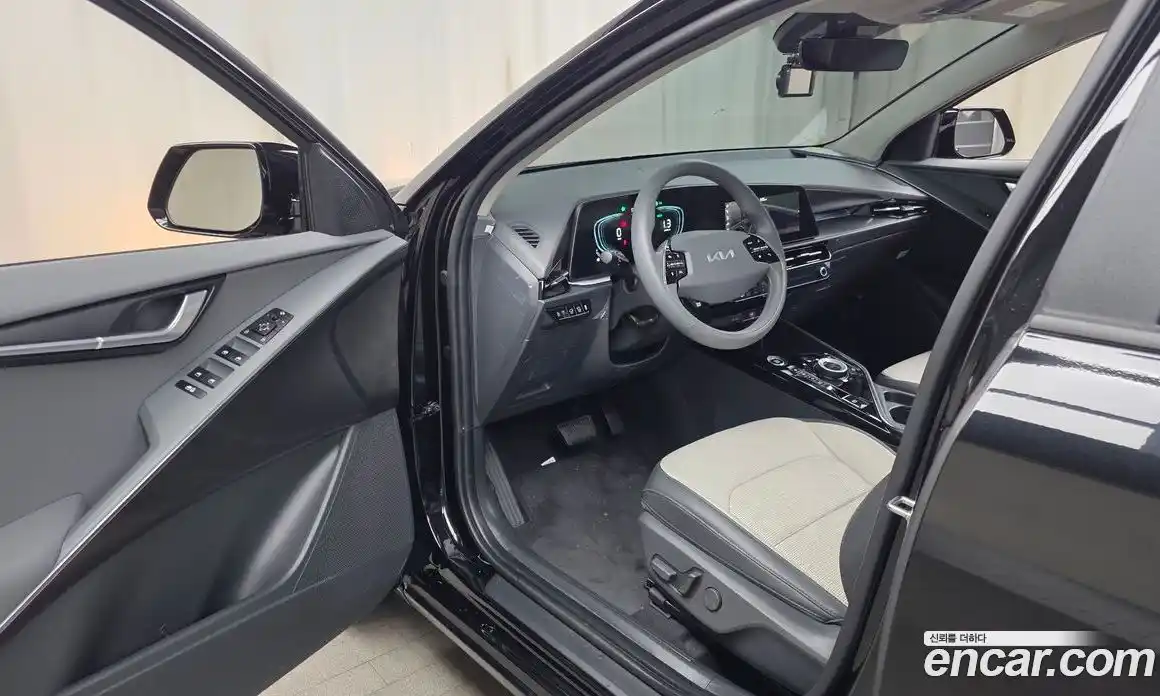 Kia Niro 2025 1.6 гидро, фото 13