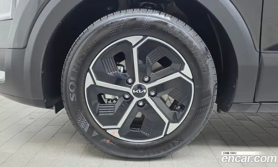 Kia Niro 2025 1.6 гидро, фото 5