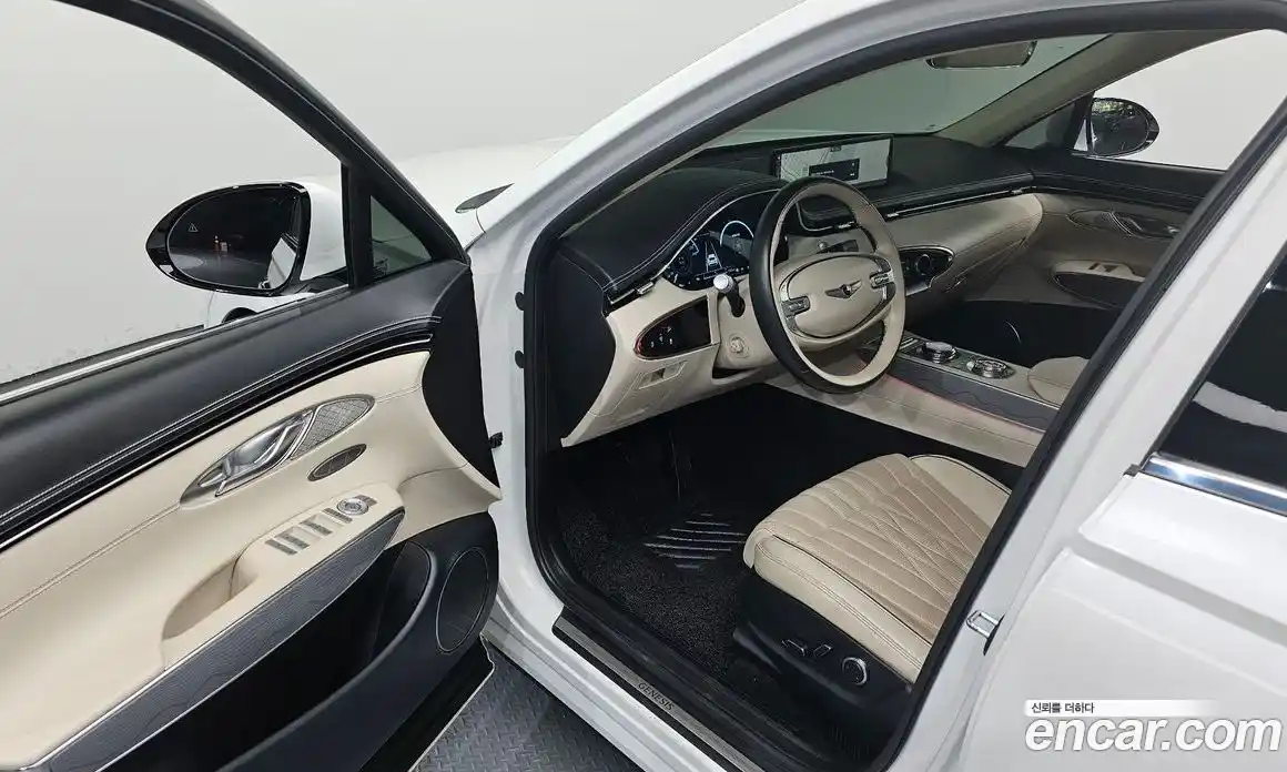 Genesis GV70 2022 2.5 гидро, фото 13