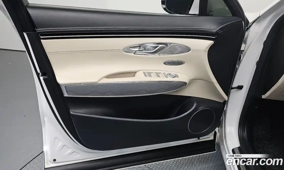 Genesis GV70 2022 2.5 гидро, фото 14