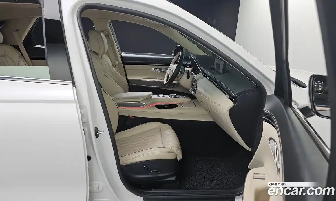 Genesis GV70 2022 2.5 гидро, фото 16