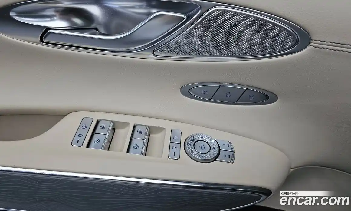 Genesis GV70 2022 2.5 гидро, фото 27