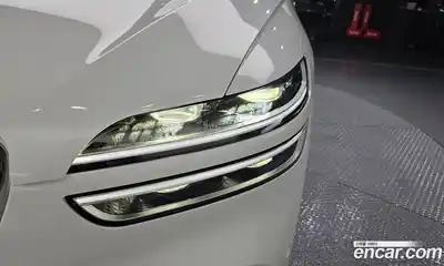 Genesis GV70 2022 2.5 гидро, миниатюра 8