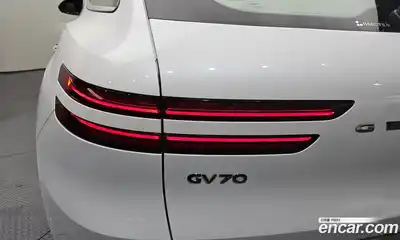 Genesis GV70 2022 2.5 гидро, миниатюра 9
