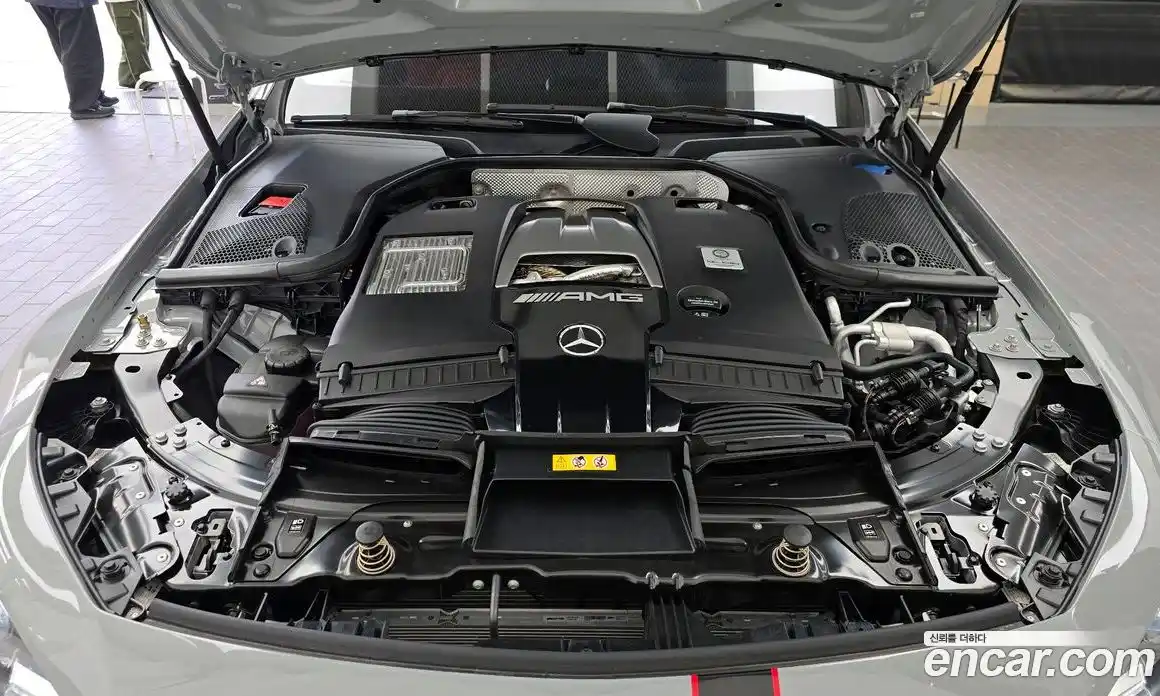 Mercedes-Benz AMG GT 2023 4.0 гидро, фото 6
