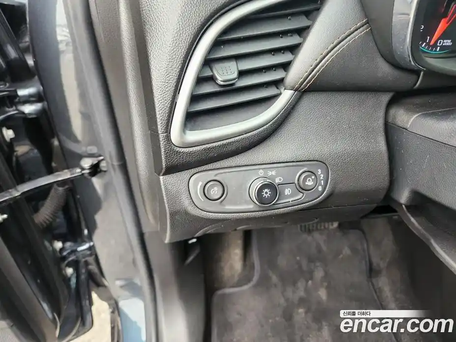 Chevrolet Trax 2021 1.6 гидро, фото 8